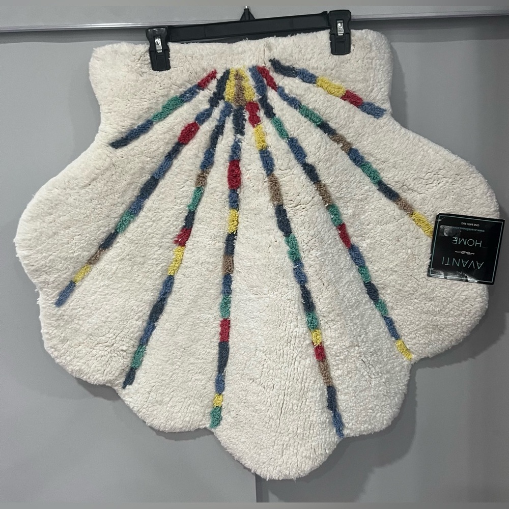Ivanti Shell-Shaped Multicolor‎ Bath Mat - Picture 2 of 6